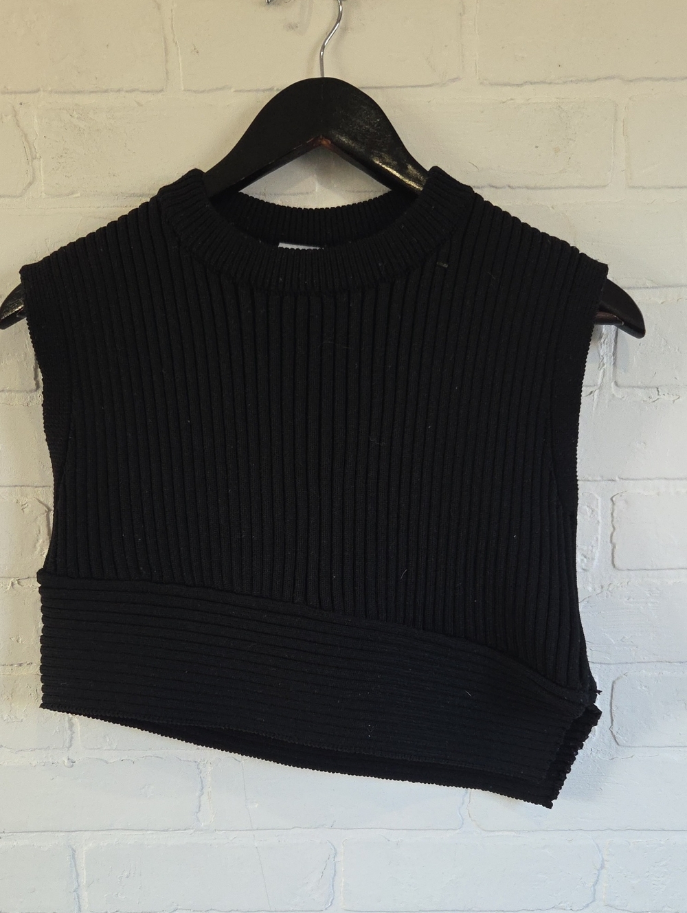 Zara Black Ribbed Mock-Neck Crop Top